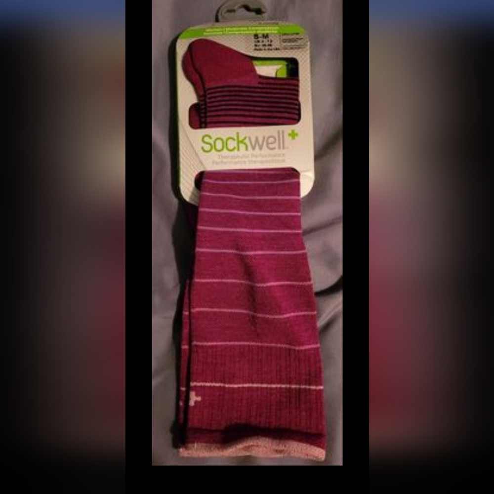 Sockwell Moderate Compression socks size small for 4.5-7 with 15-20m